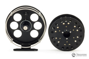 Ari 't Hart - S2 Fly Reel w/ 2 Spare Spools