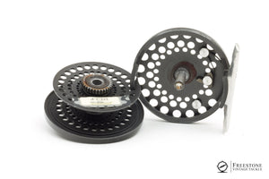 Orvis - CFO II Fly Reel w/ Spare Spool - Screwback