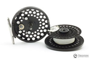 Orvis - CFO IV Fly Reel w/ Spare Spool - Screwback