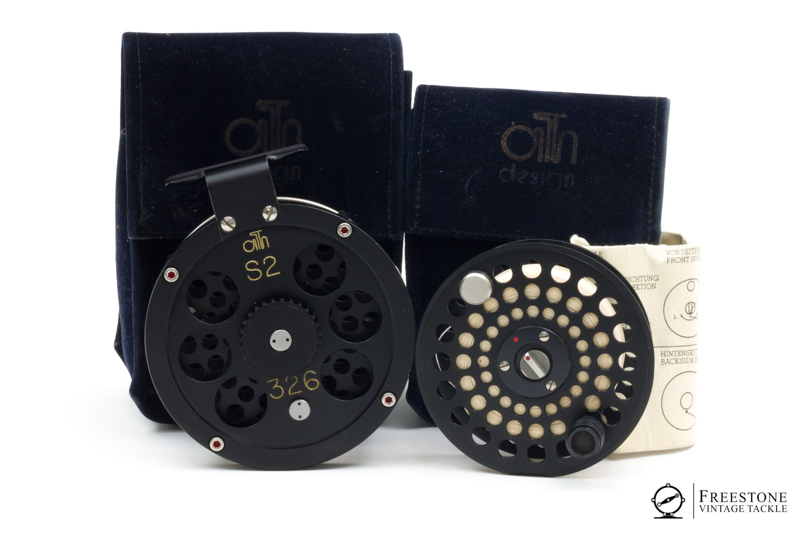 J.W.YOUNG (made for ARMY & NAVY) 3 1/2 PERFECT STYLE (3 PIECE) ALLOY  SALMON FLY REEL